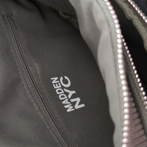 Steve Madden NYC, Women's Green Shimmer, Rhinestone Crossbody/Fanny Pack. - Picture 8 of 11